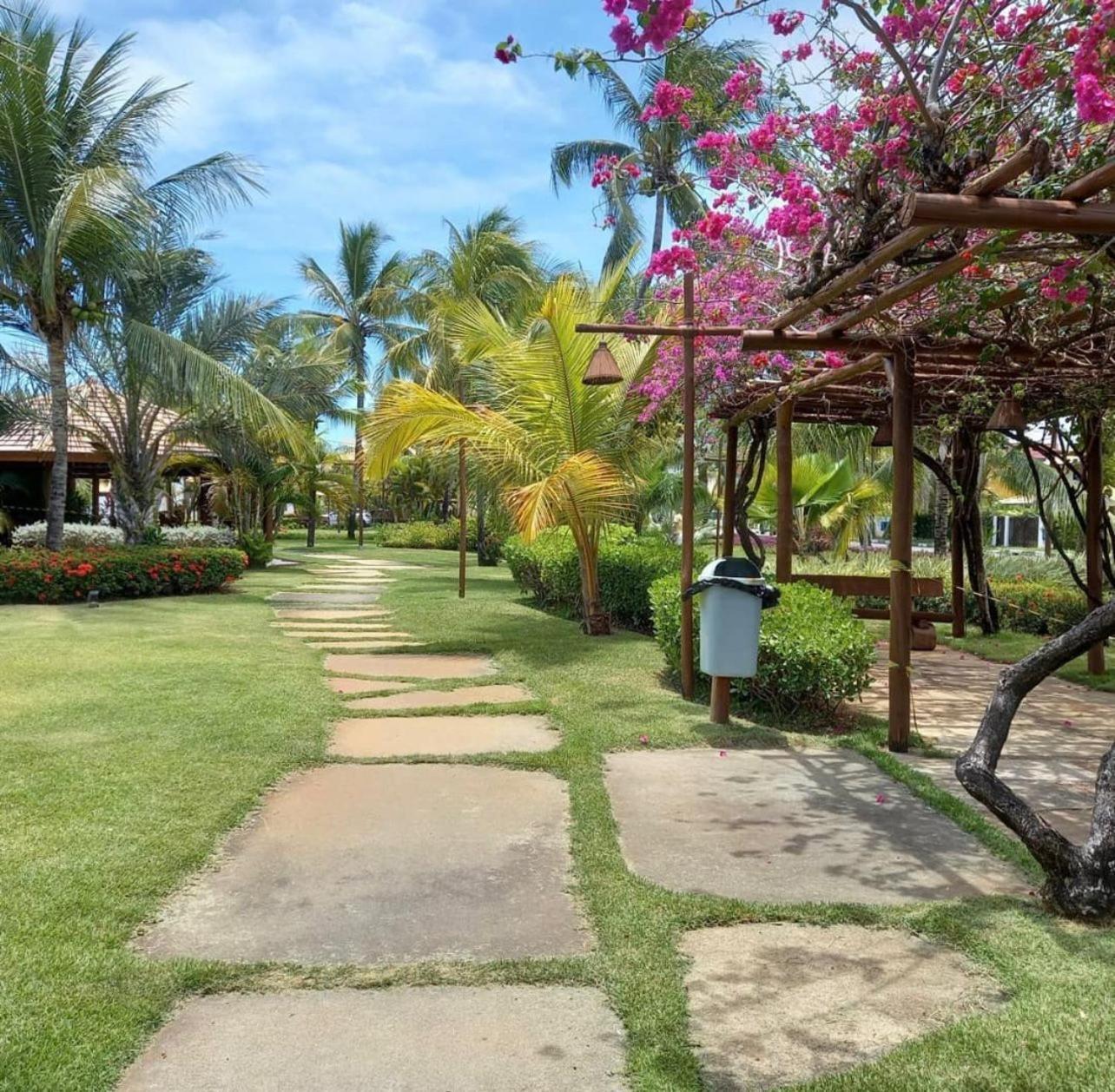 Guarajuba - Porto Smeralda 2 Suites Camaçari エクステリア 写真